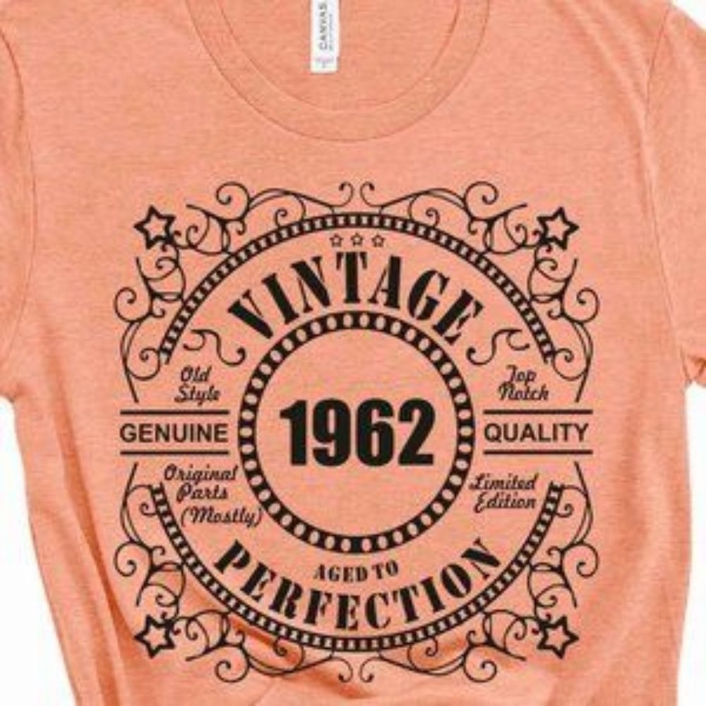 60th Birthday Gift Ideas For Women Shirt Vintage 60 Born in 1962 T-Shirt S-3XL